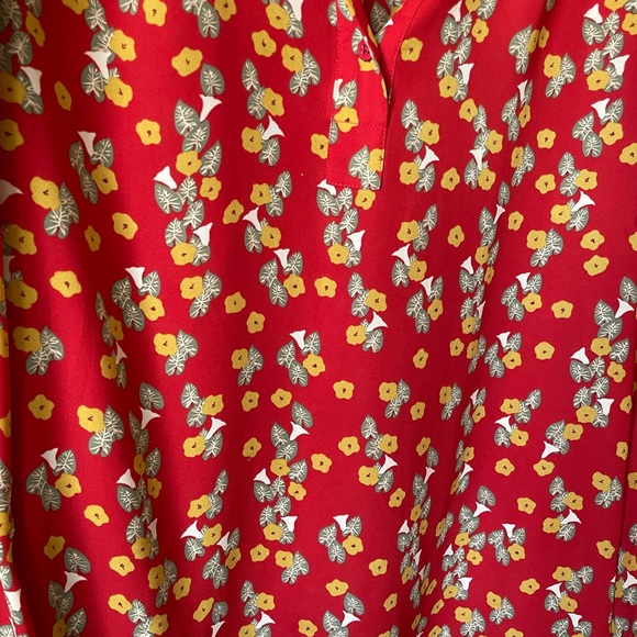 Cabi Belfry red floral top, size small - Picture 5 of 8